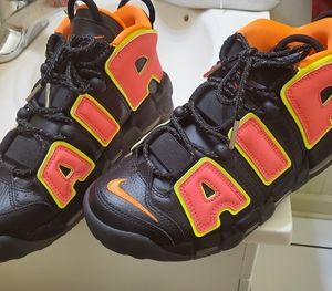 Nike Women Uptempos